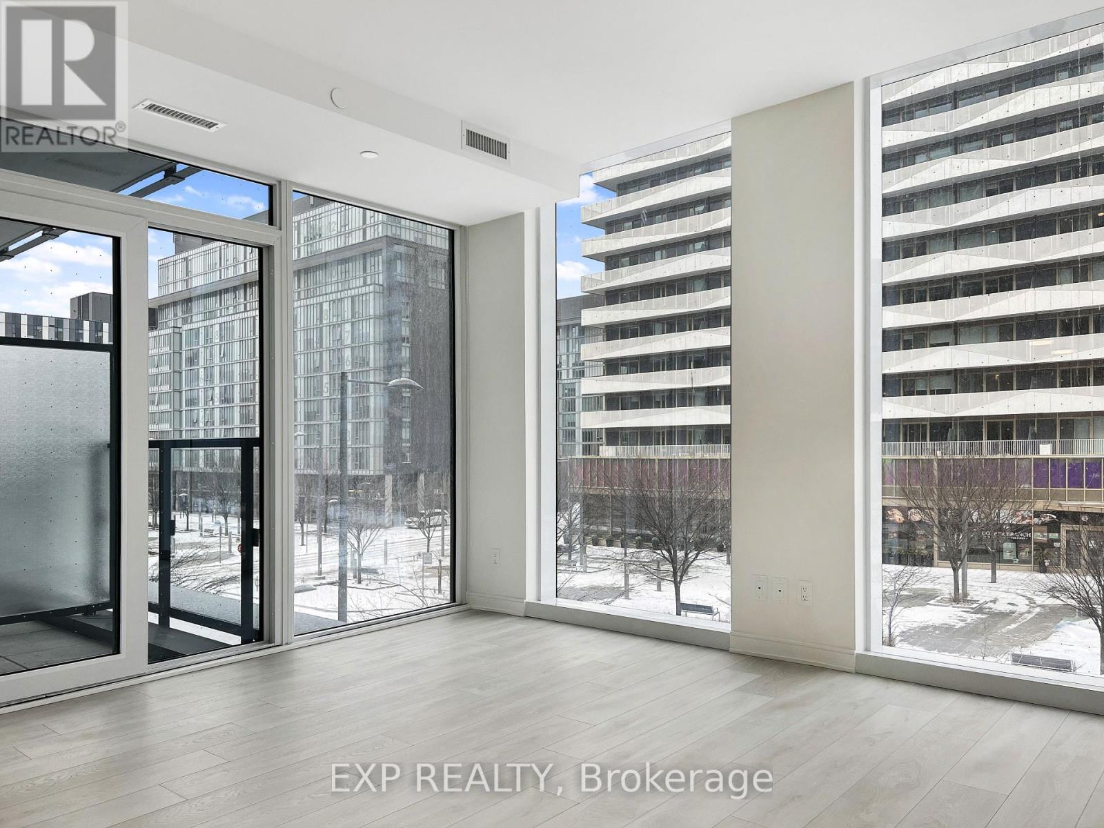 N372 - 35 ROLLING MILLS ROAD, Toronto, Ontario