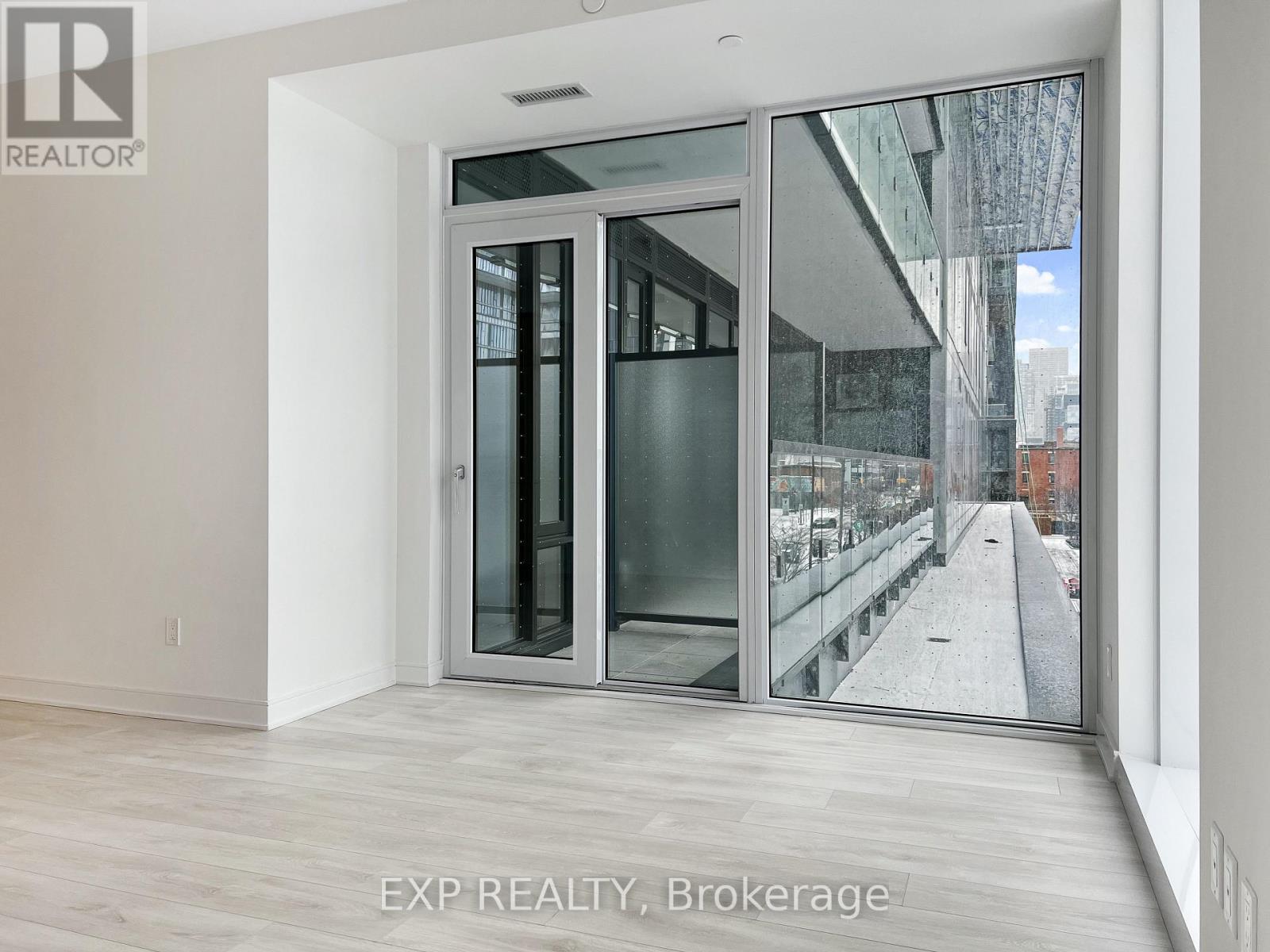 N372 - 35 Rolling Mills Road, Toronto, Ontario  M5A 0V6 - Photo 11 - C12653646