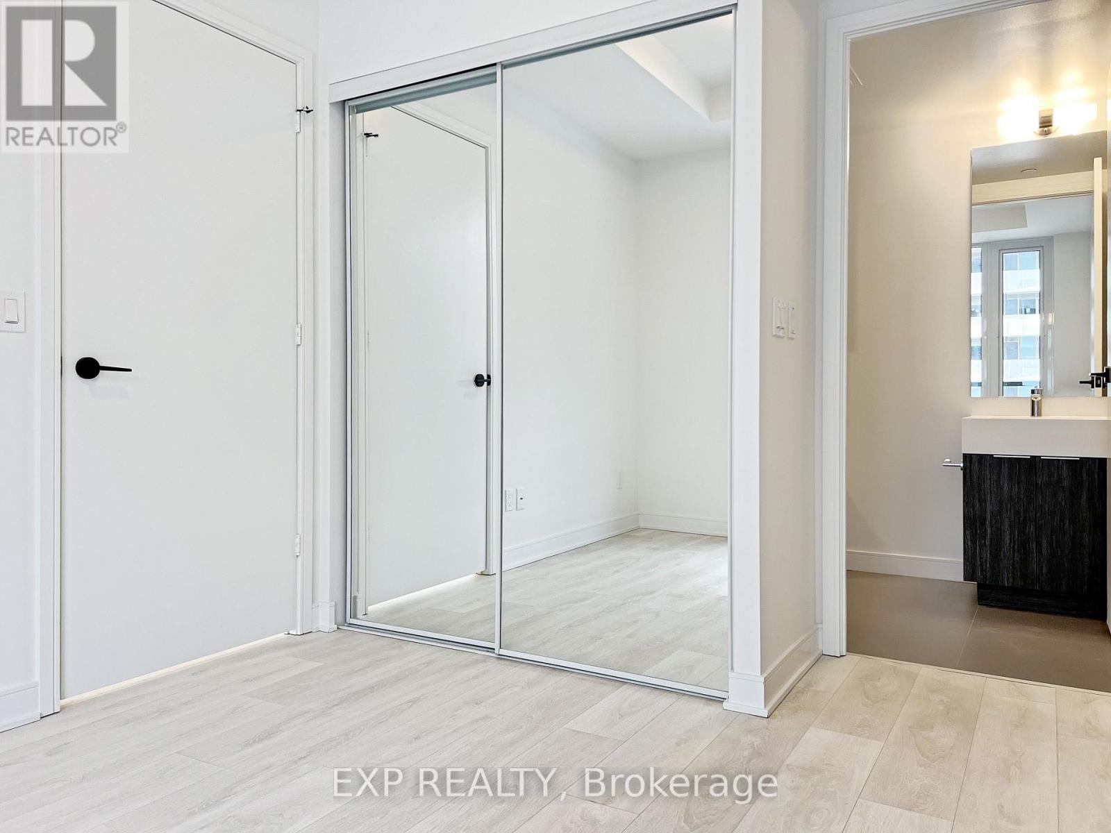 N372 - 35 Rolling Mills Road, Toronto, Ontario  M5A 0V6 - Photo 8 - C12653646