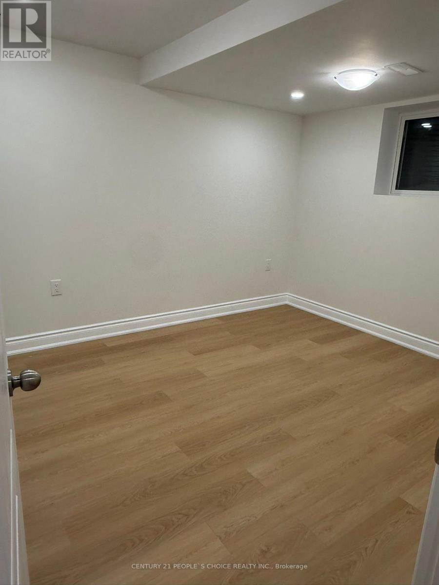 # 2( Bsmt) - 4 Meek Avenue, Mono, Ontario  L9W 6W7 - Photo 3 - X12653642
