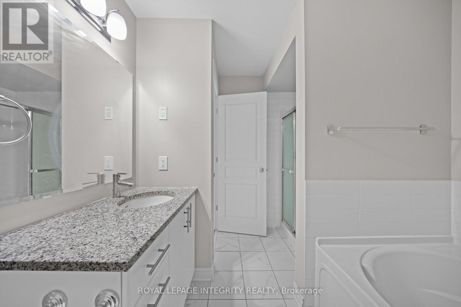 906 Fletcher Circle, Ottawa, Ontario  K2T 0B8 - Photo 37 - X12653652