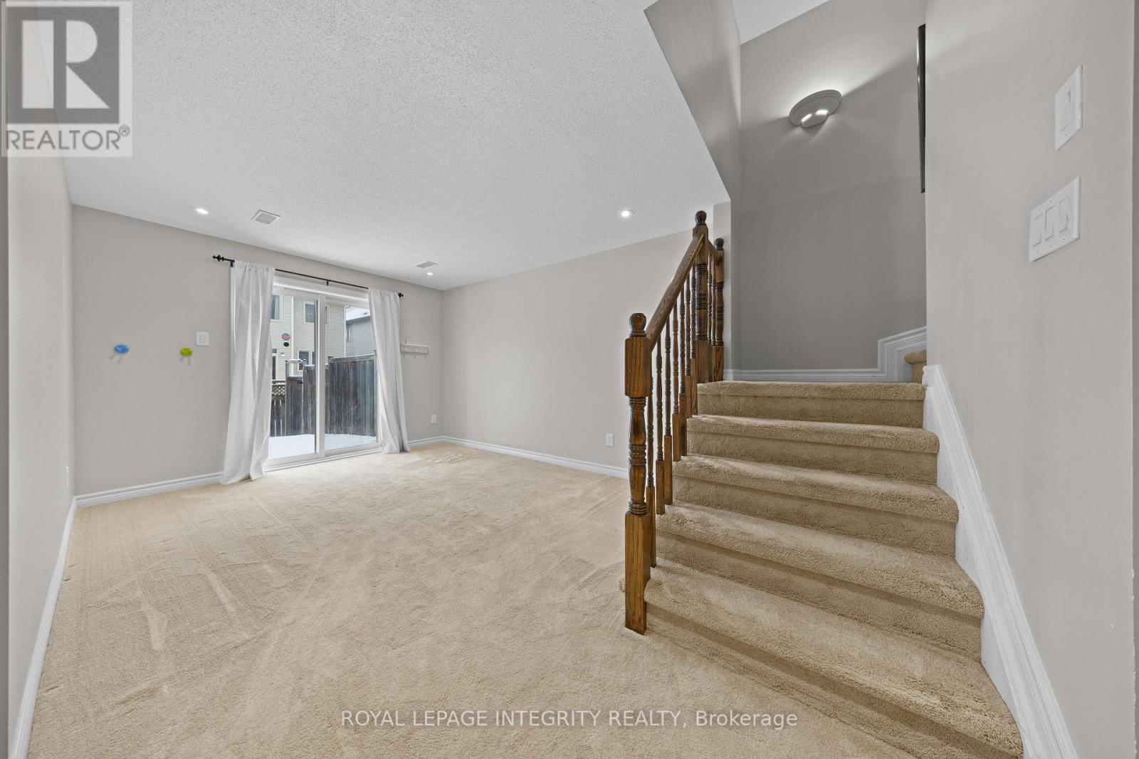 906 Fletcher Circle, Ottawa, Ontario  K2T 0B8 - Photo 40 - X12653652