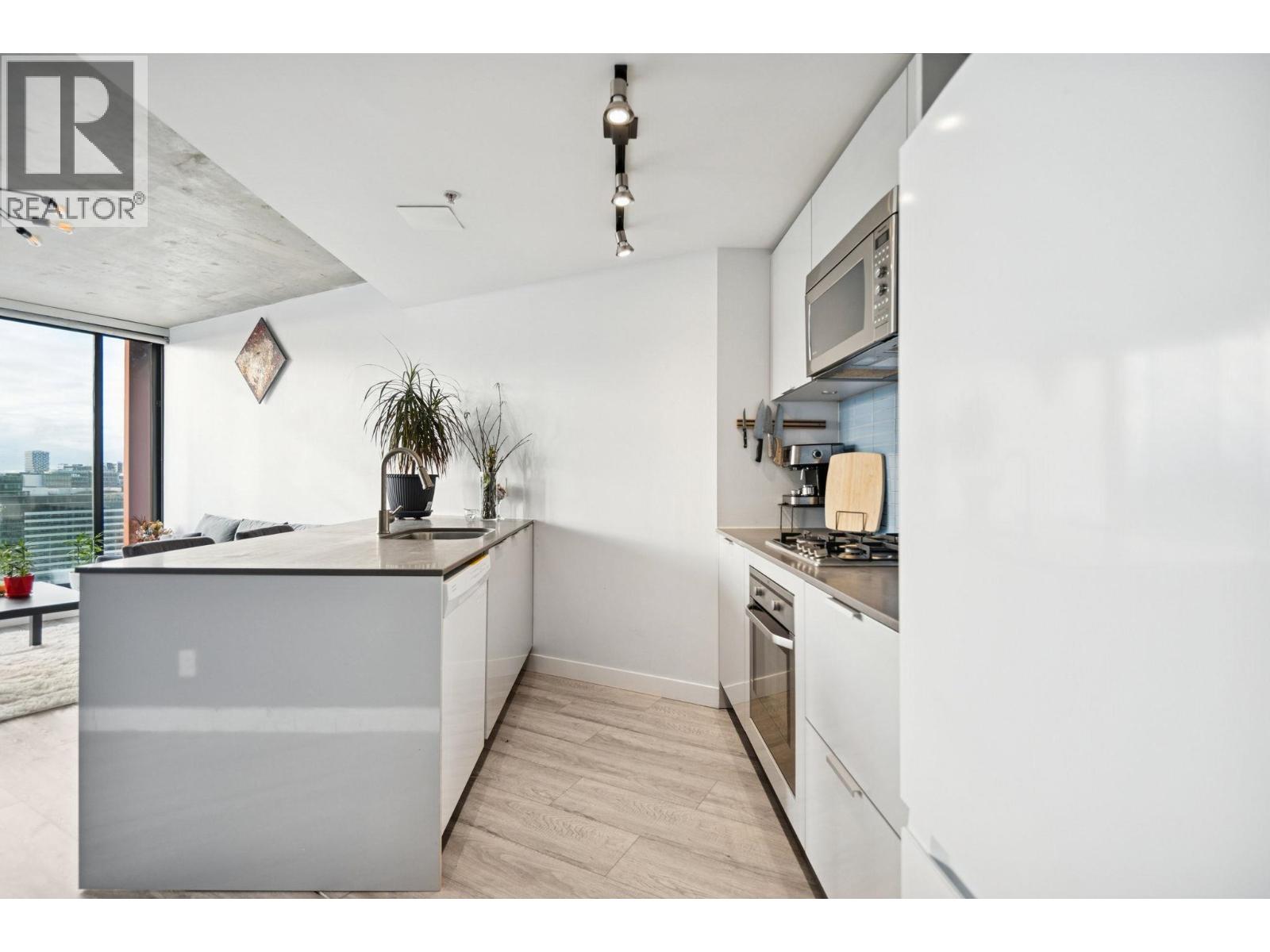 3909 128 W Cordova Street, Vancouver, British Columbia  V6B 0E6 - Photo 11 - R3075199