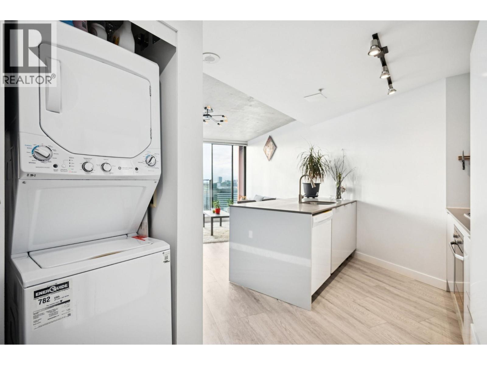 3909 128 W Cordova Street, Vancouver, British Columbia  V6B 0E6 - Photo 16 - R3075199