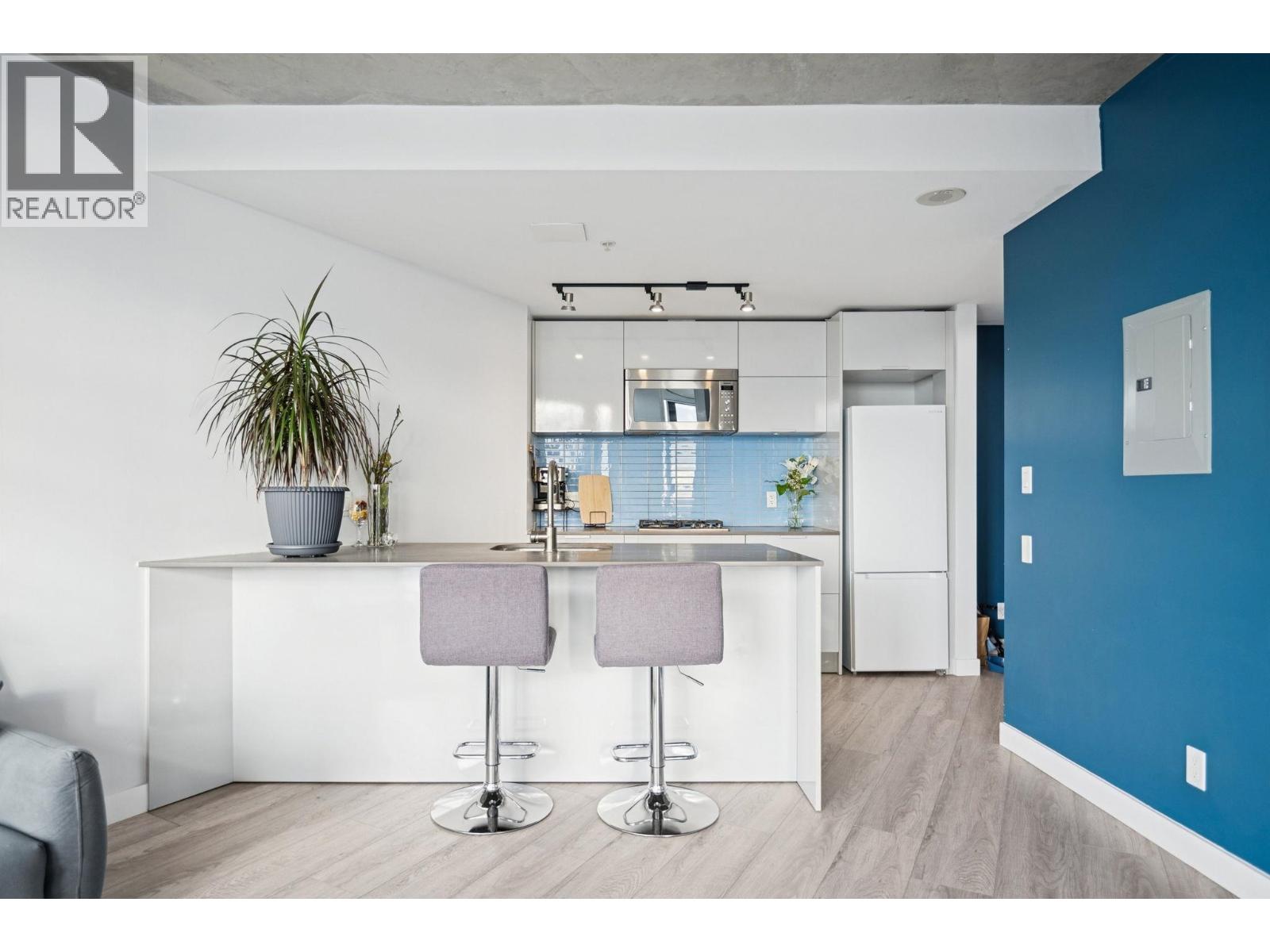 3909 128 W Cordova Street, Vancouver, British Columbia  V6B 0E6 - Photo 9 - R3075199