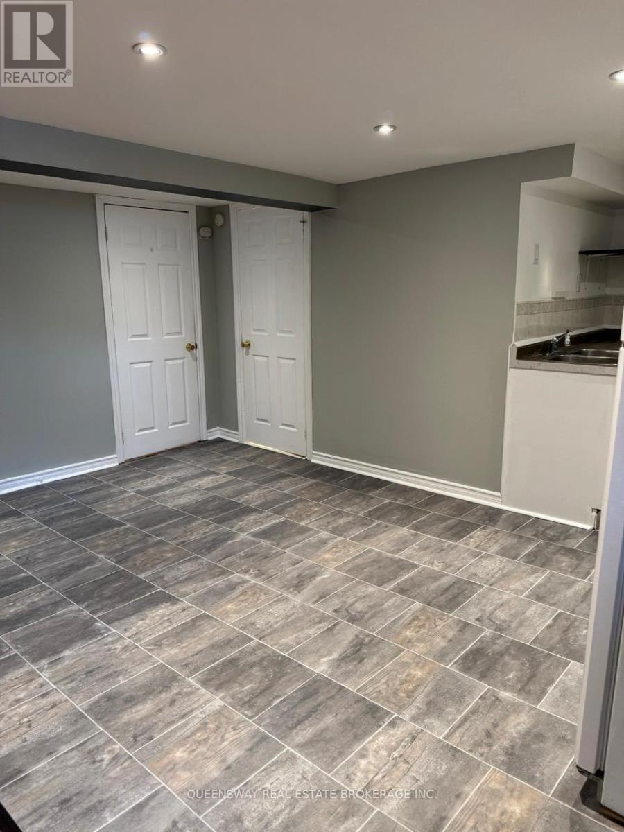 Lower - 94 Hurley Road, Ajax, Ontario  L1S 1N6 - Photo 13 - E12653648