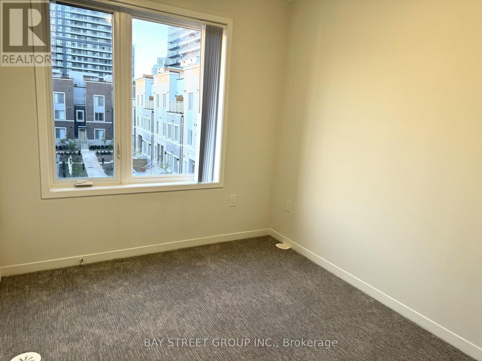 Th307 - 130 Honeycrisp Crescent, Vaughan, Ontario  L4K 0N7 - Photo 10 - N12653656