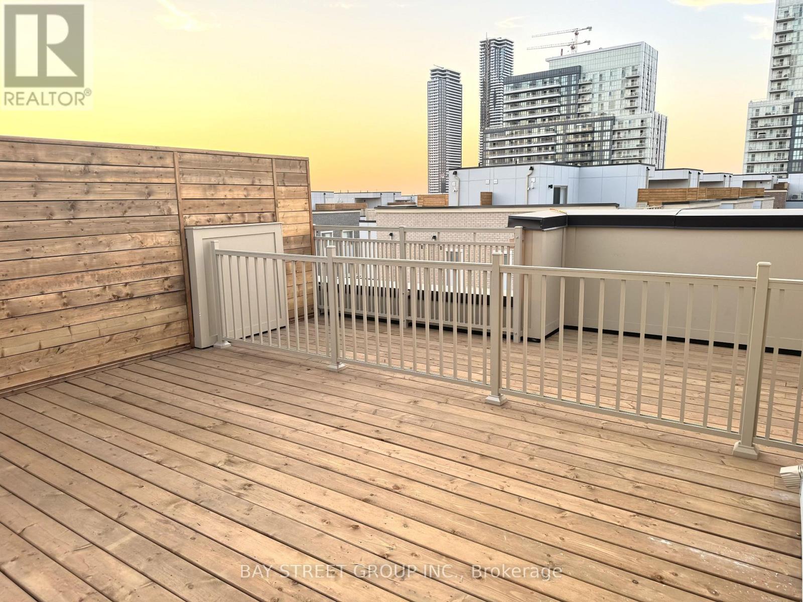 Th307 - 130 Honeycrisp Crescent, Vaughan, Ontario  L4K 0N7 - Photo 12 - N12653656