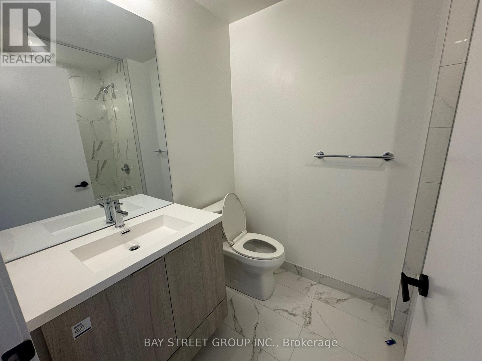 3805 - 8 Interchange Way, Vaughan, Ontario  L4K 0R2 - Photo 8 - N12653660