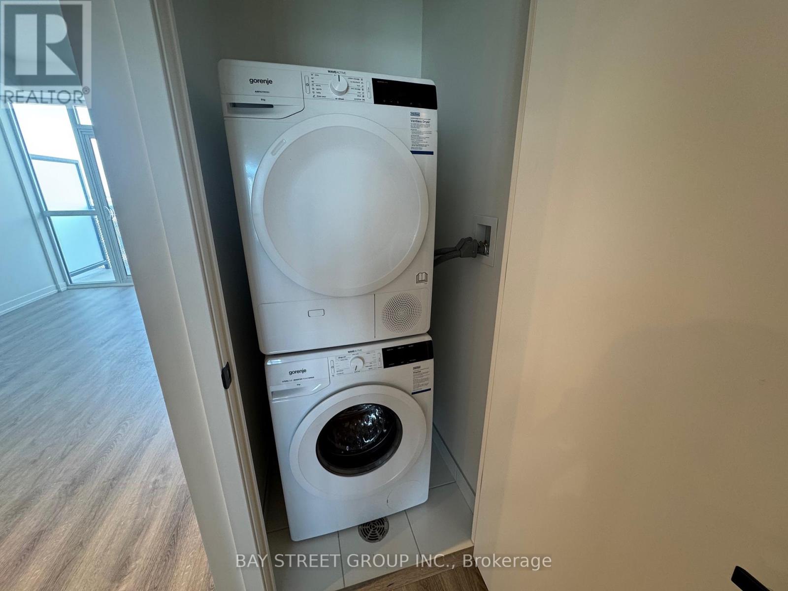 3805 - 8 Interchange Way, Vaughan, Ontario  L4K 0R2 - Photo 9 - N12653660