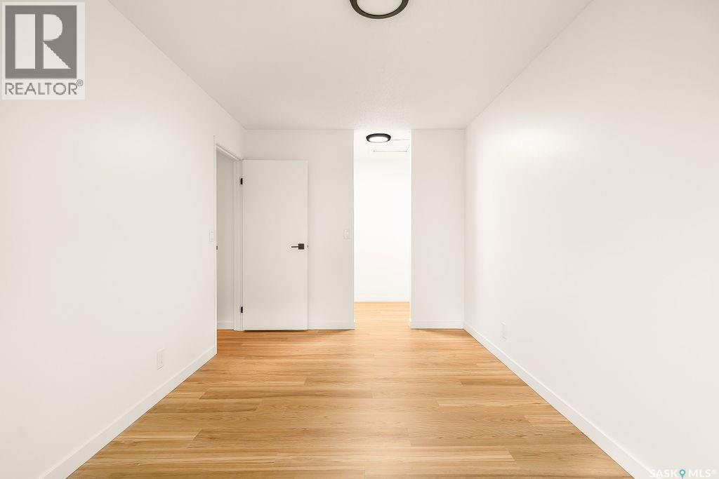 3914 Castle Road, Regina, Saskatchewan  S4S 6A4 - Photo 12 - SK024467