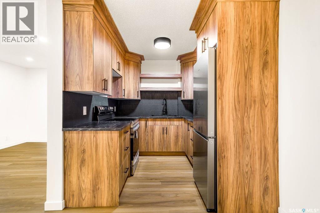 3914 Castle Road, Regina, Saskatchewan  S4S 6A4 - Photo 8 - SK024467