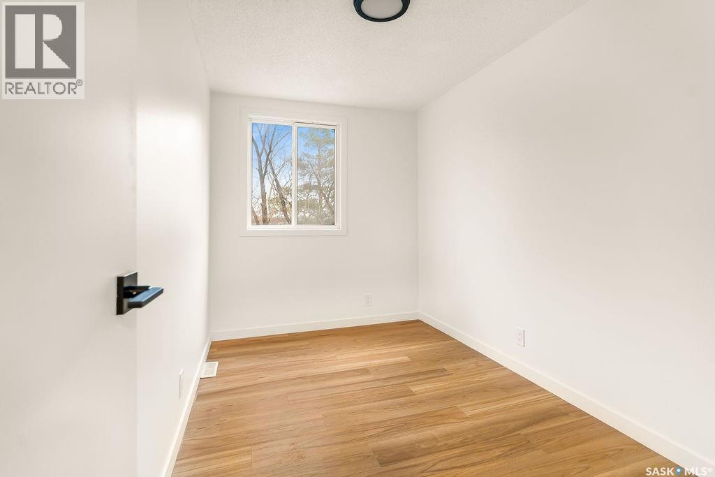 3914 Castle Road, Regina, Saskatchewan  S4S 6A4 - Photo 18 - SK024467