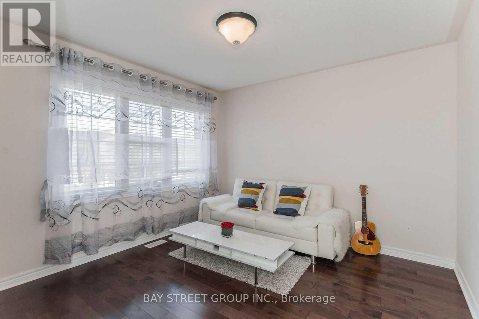 79 Acer Crescent, Whitchurch-Stouffville, Ontario  L4A 0V5 - Photo 10 - N12653668