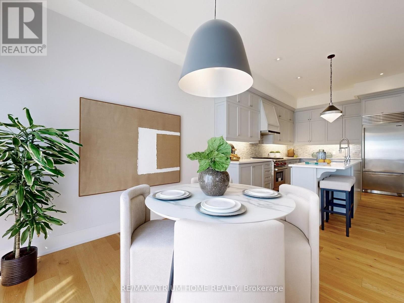 7 Orbit Avenue, Richmond Hill, Ontario  L4C 4Z2 - Photo 17 - N12653672