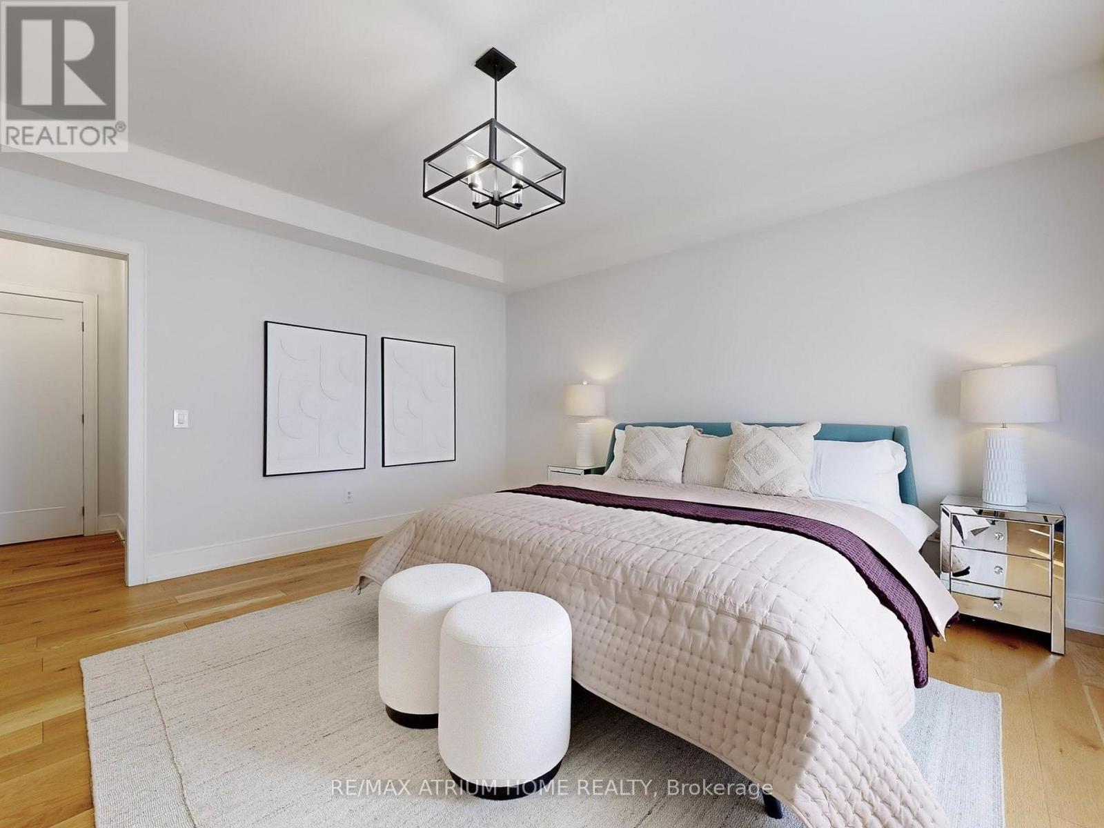 7 Orbit Avenue, Richmond Hill, Ontario  L4C 4Z2 - Photo 24 - N12653672