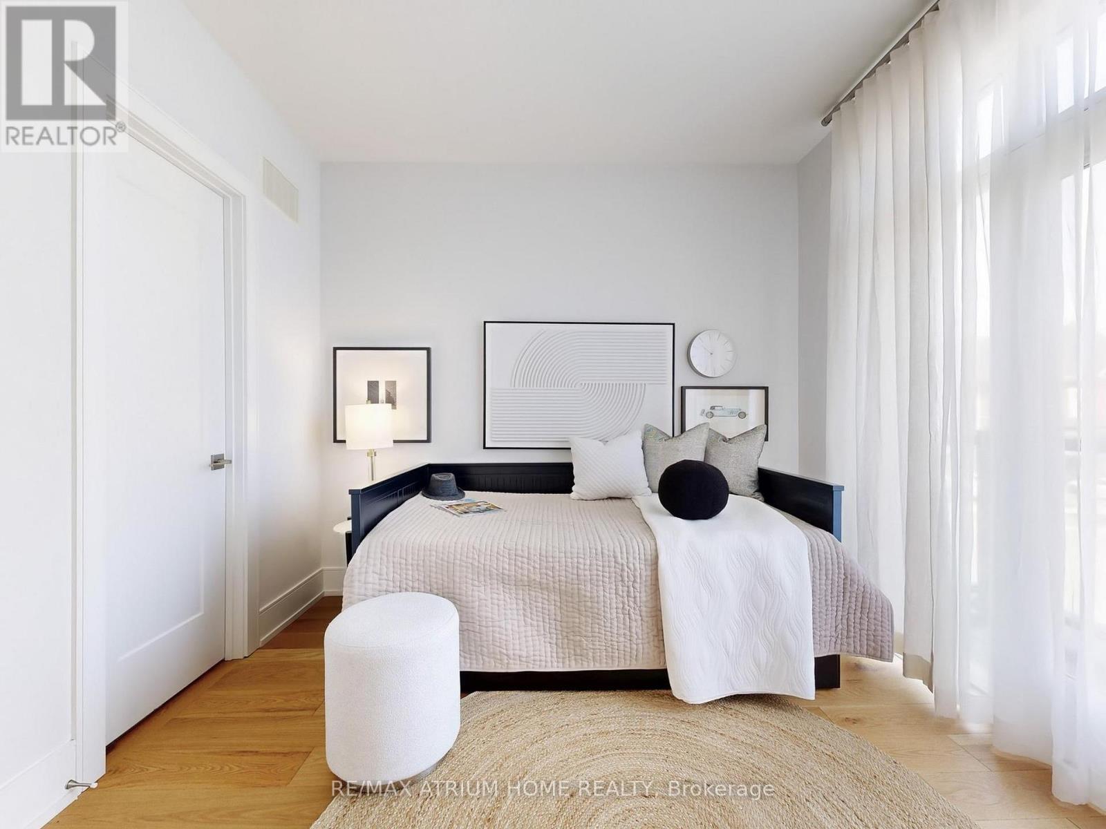 7 Orbit Avenue, Richmond Hill, Ontario  L4C 4Z2 - Photo 31 - N12653672