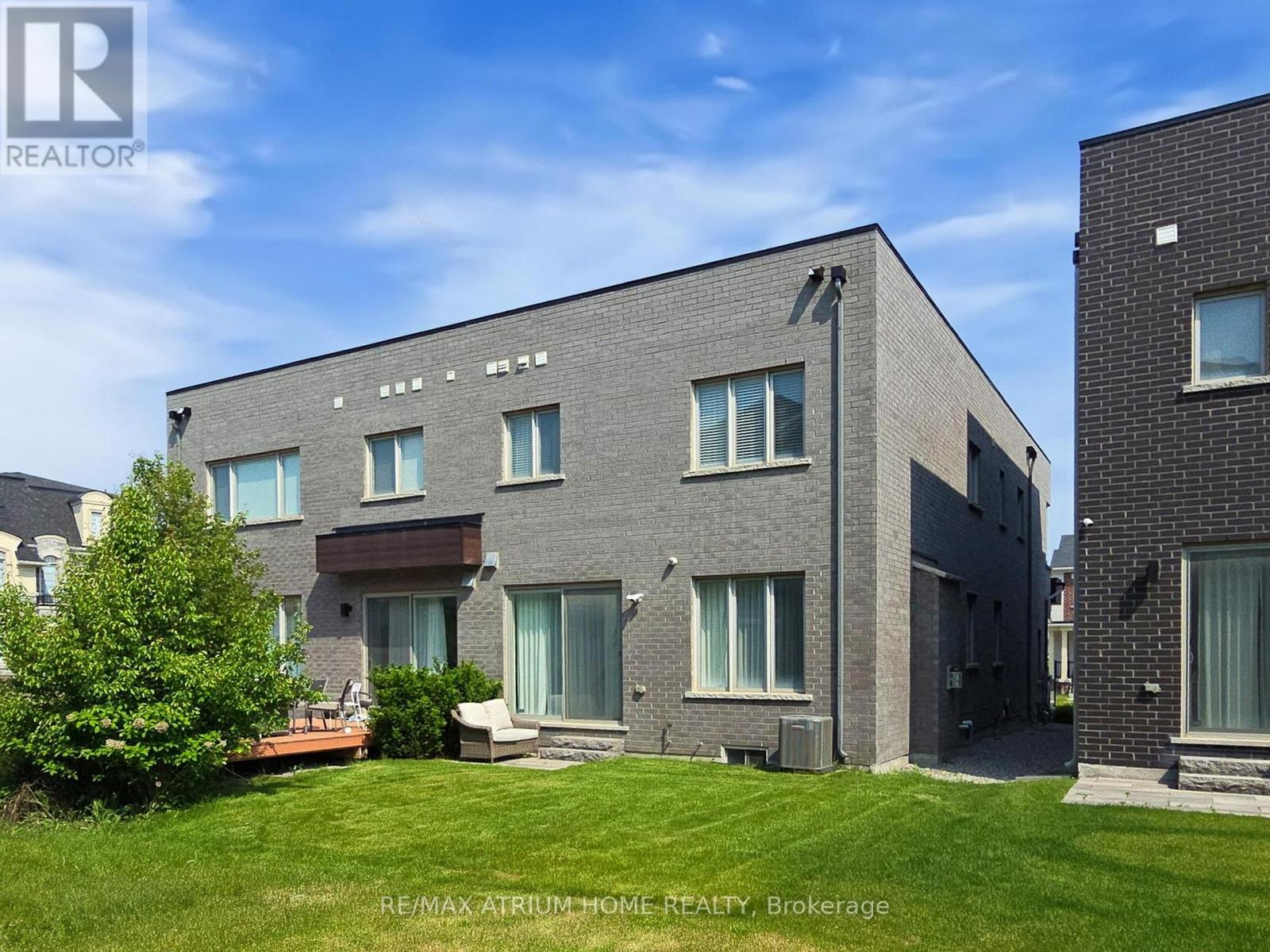 7 Orbit Avenue, Richmond Hill, Ontario  L4C 4Z2 - Photo 48 - N12653672