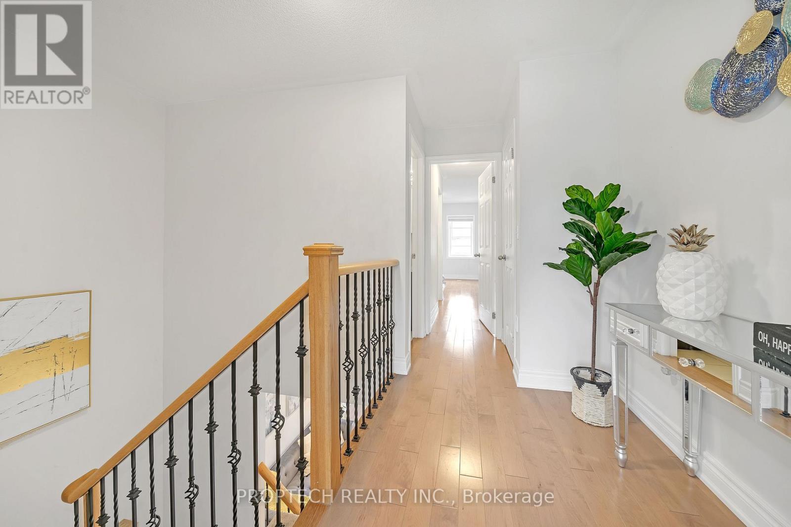 38 Beehive Lane, Markham, Ontario  L6E 0K6 - Photo 10 - N12653674