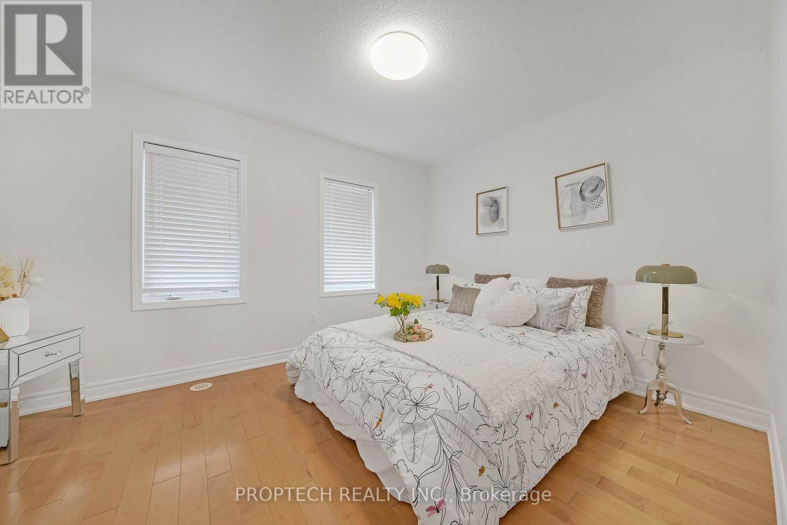 38 Beehive Lane, Markham, Ontario  L6E 0K6 - Photo 11 - N12653674