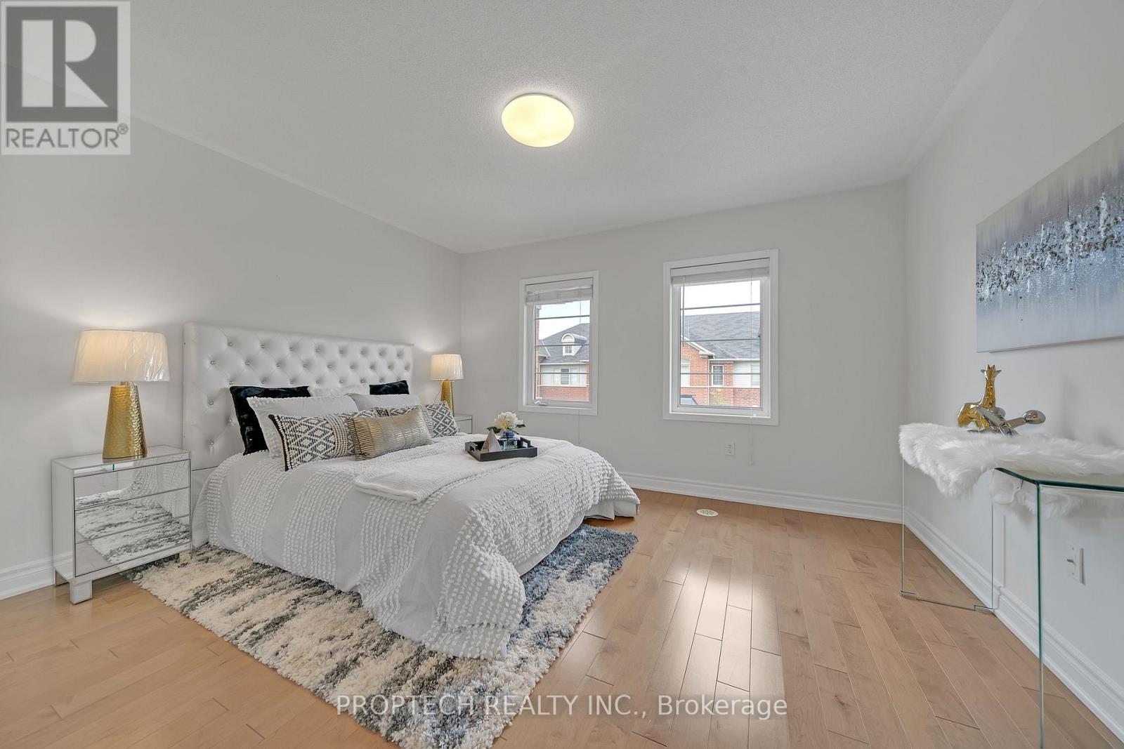 38 Beehive Lane, Markham, Ontario  L6E 0K6 - Photo 13 - N12653674