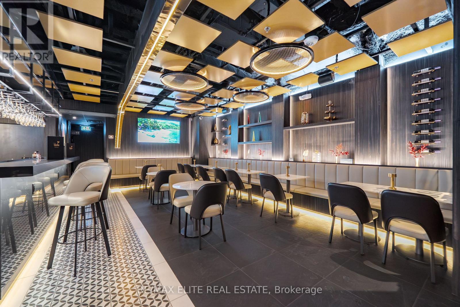 Unknown Address, ,    - Photo 3 - C12647732