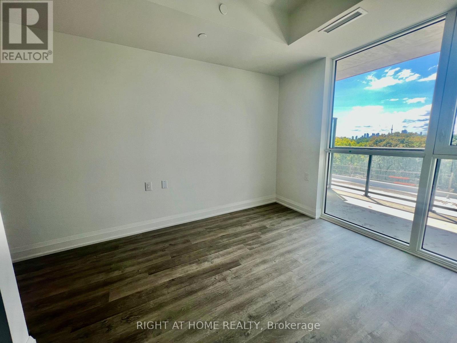 701 - 2369 Danforth Avenue, Toronto, Ontario  M4C 0B1 - Photo 4 - E12653700