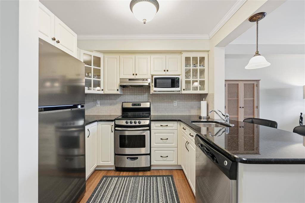 428 40 Dunkirk Drive, Winnipeg, Manitoba  R2M 1R4 - Photo 4 - 202530260