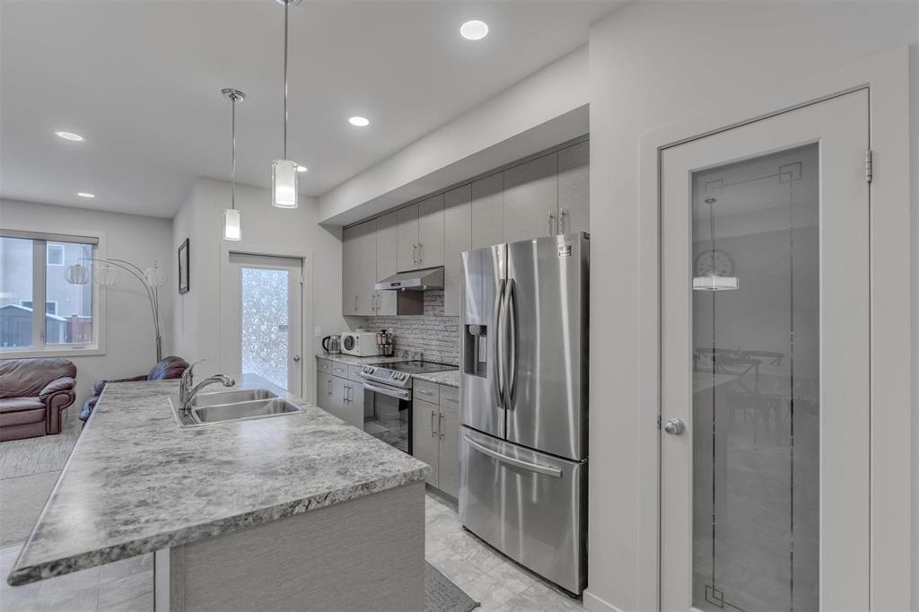 19 Libra Street, Winnipeg, Manitoba  R2V 5C7 - Photo 6 - 202530280