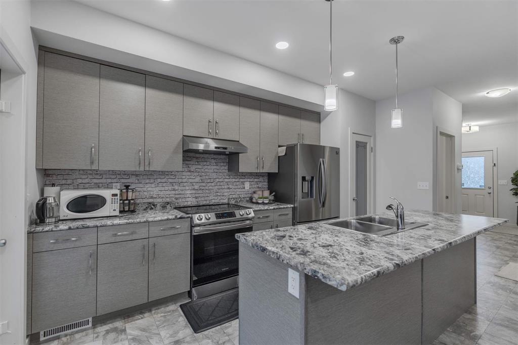 19 Libra Street, Winnipeg, Manitoba  R2V 5C7 - Photo 7 - 202530280