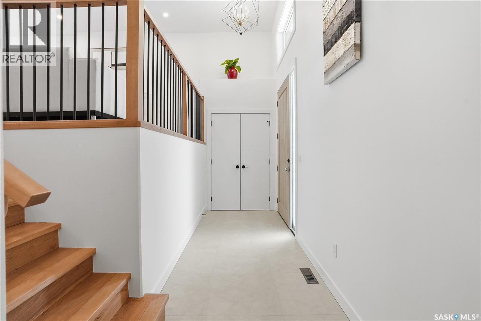 811 Ballesteros Crescent, Warman, Saskatchewan  S0K 4S4 - Photo 2 - SK025968