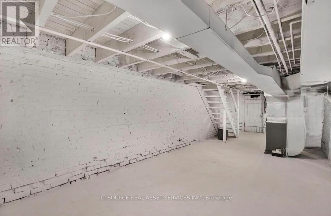 232 King Street W, Hamilton, Ontario  L8P 1A9 - Photo 10 - X12653010