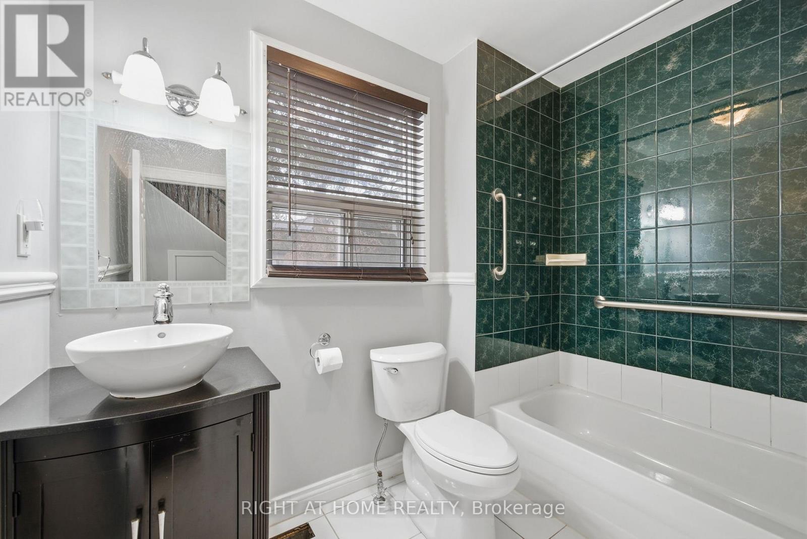 1414 Simcoe Street N, Oshawa, Ontario  L1G 4X6 - Photo 17 - E12653718