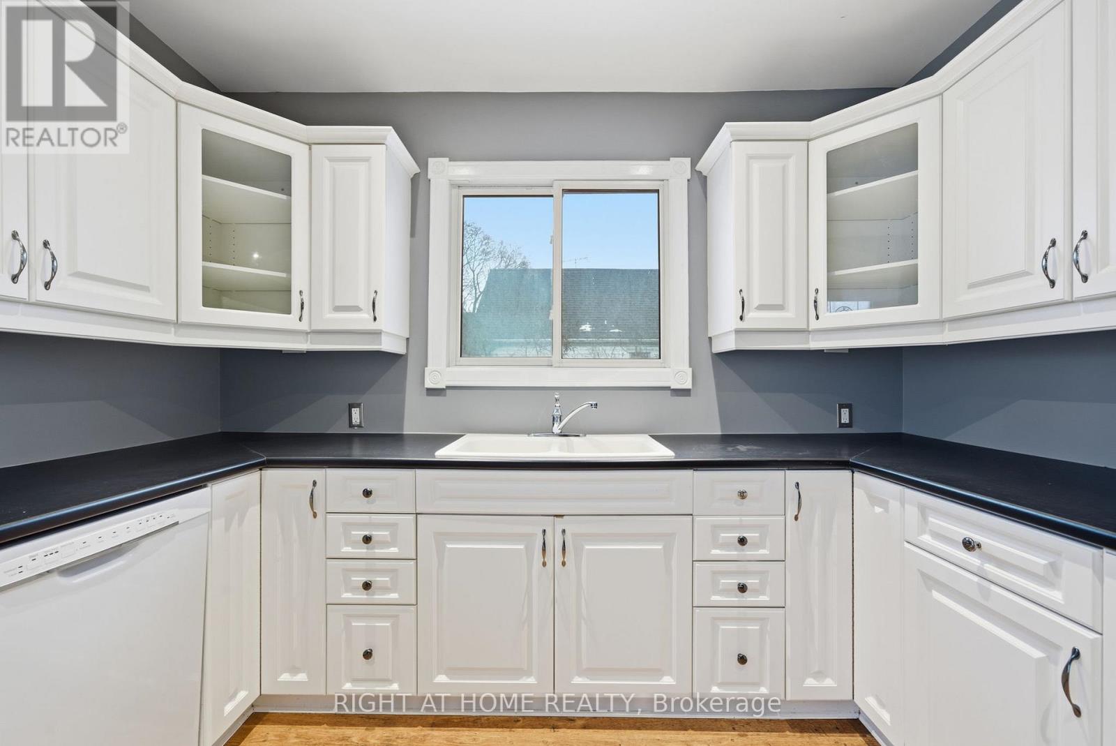 1414 Simcoe Street N, Oshawa, Ontario  L1G 4X6 - Photo 5 - E12653718