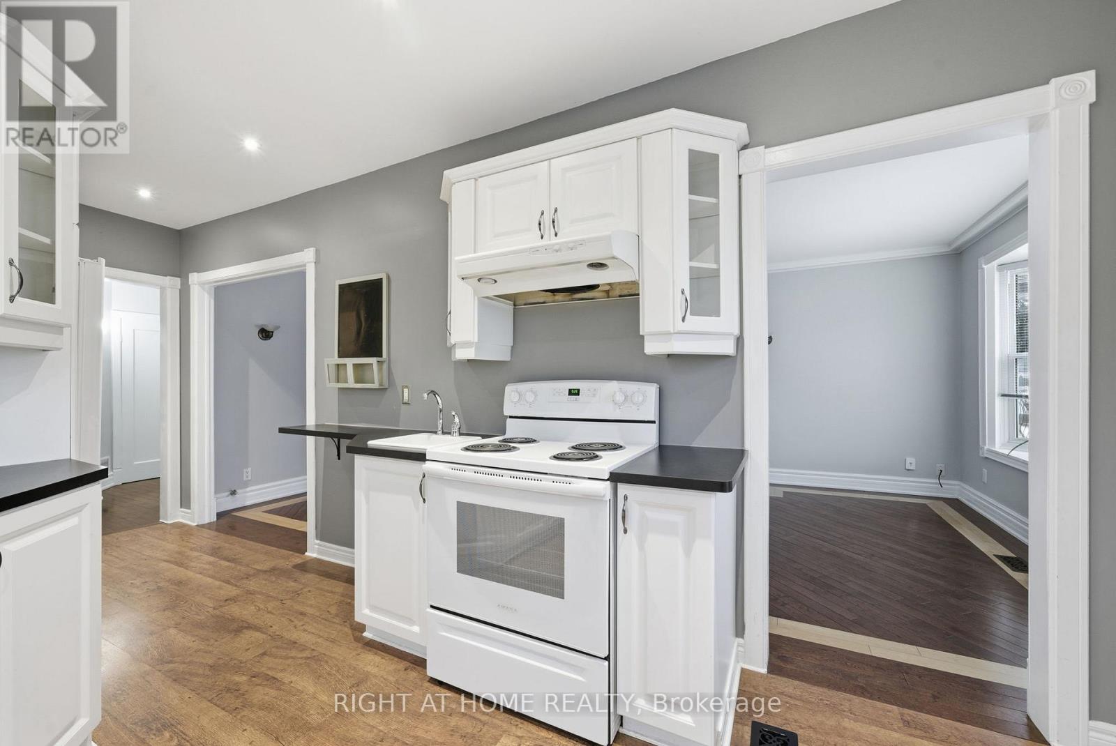 1414 Simcoe Street N, Oshawa, Ontario  L1G 4X6 - Photo 6 - E12653718