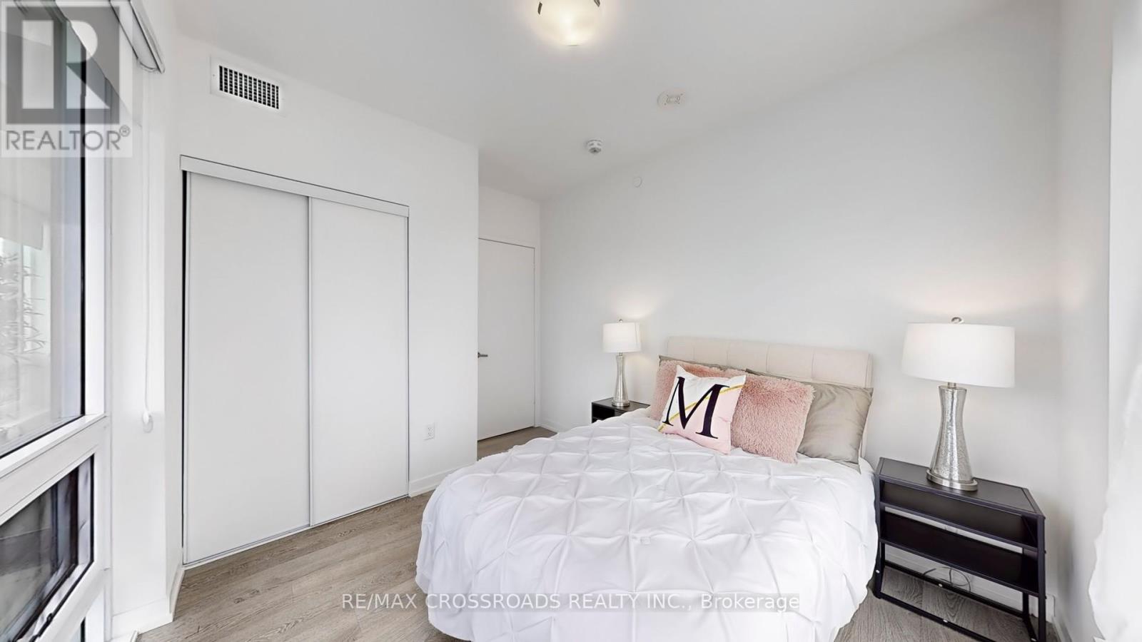 319e - 8868 Yonge Street, Richmond Hill, Ontario L4C 0T4 - Photo 25 - N12653706