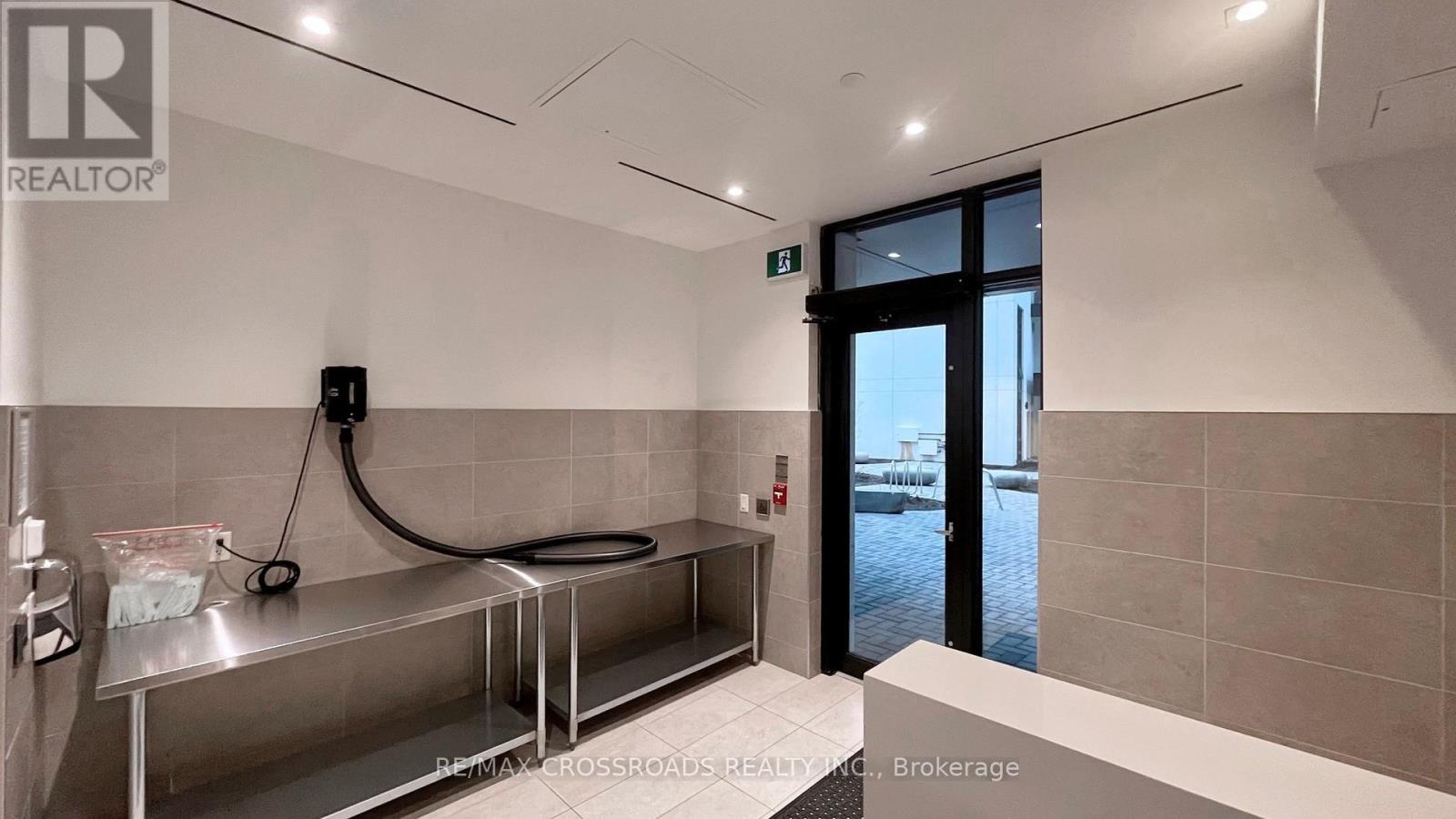 319e - 8868 Yonge Street, Richmond Hill, Ontario L4C 0T4 - Photo 41 - N12653706