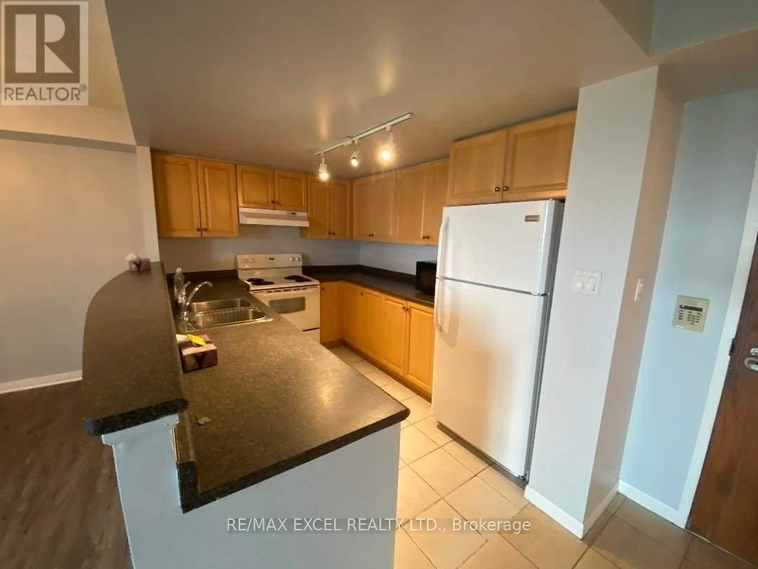 1505 - 23 Lorraine Drive, Toronto, Ontario  M2N 6Z6 - Photo 3 - C12653724