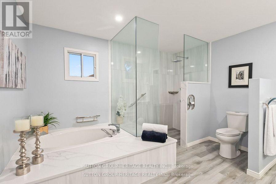 16 Mantell Crescent, Ajax, Ontario  L1T 3N6 - Photo 35 - E12653736