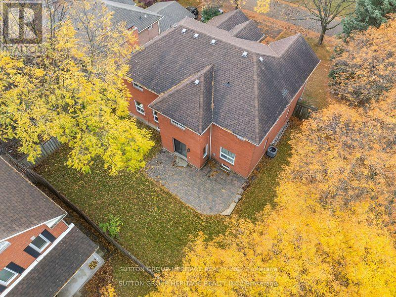 16 Mantell Crescent, Ajax, Ontario  L1T 3N6 - Photo 9 - E12653736