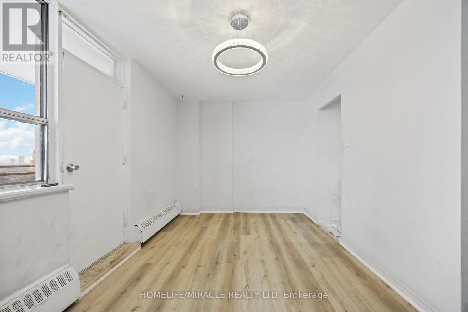 1008 - 60 Stevenson Road, Toronto, Ontario  M9V 2B4 - Photo 9 - W12573596