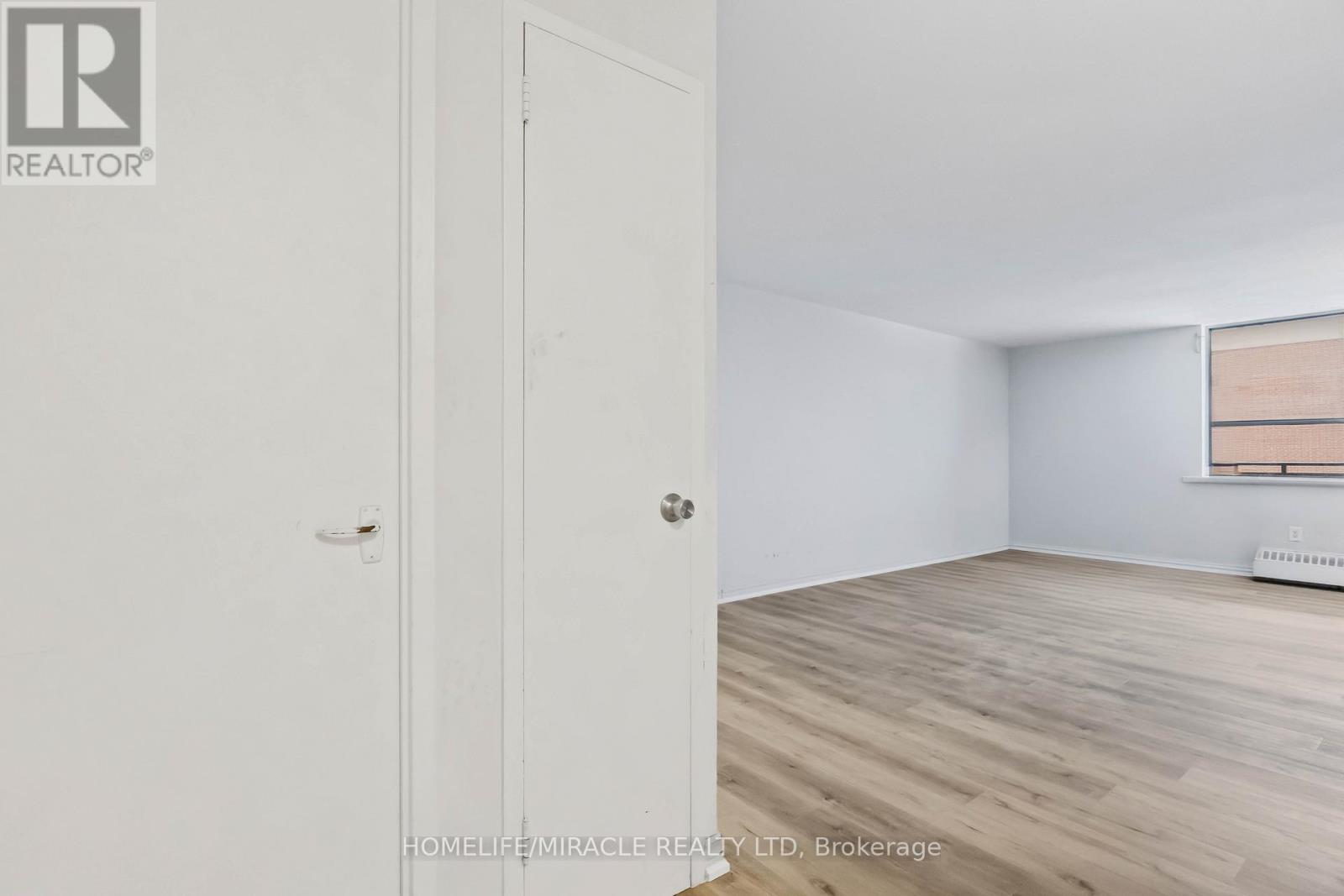 1008 - 60 Stevenson Road, Toronto, Ontario  M9V 2B4 - Photo 6 - W12573596