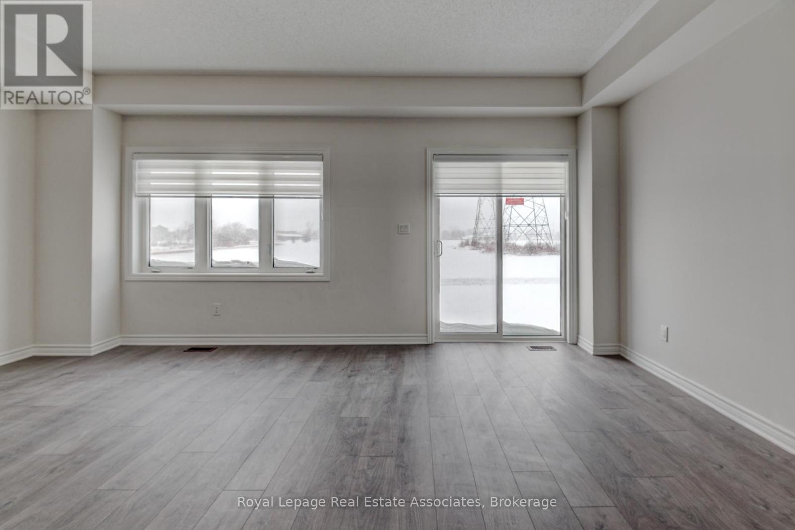 121 Sapphire Way, Thorold, Ontario  L2V 0B8 - Photo 14 - X12653732