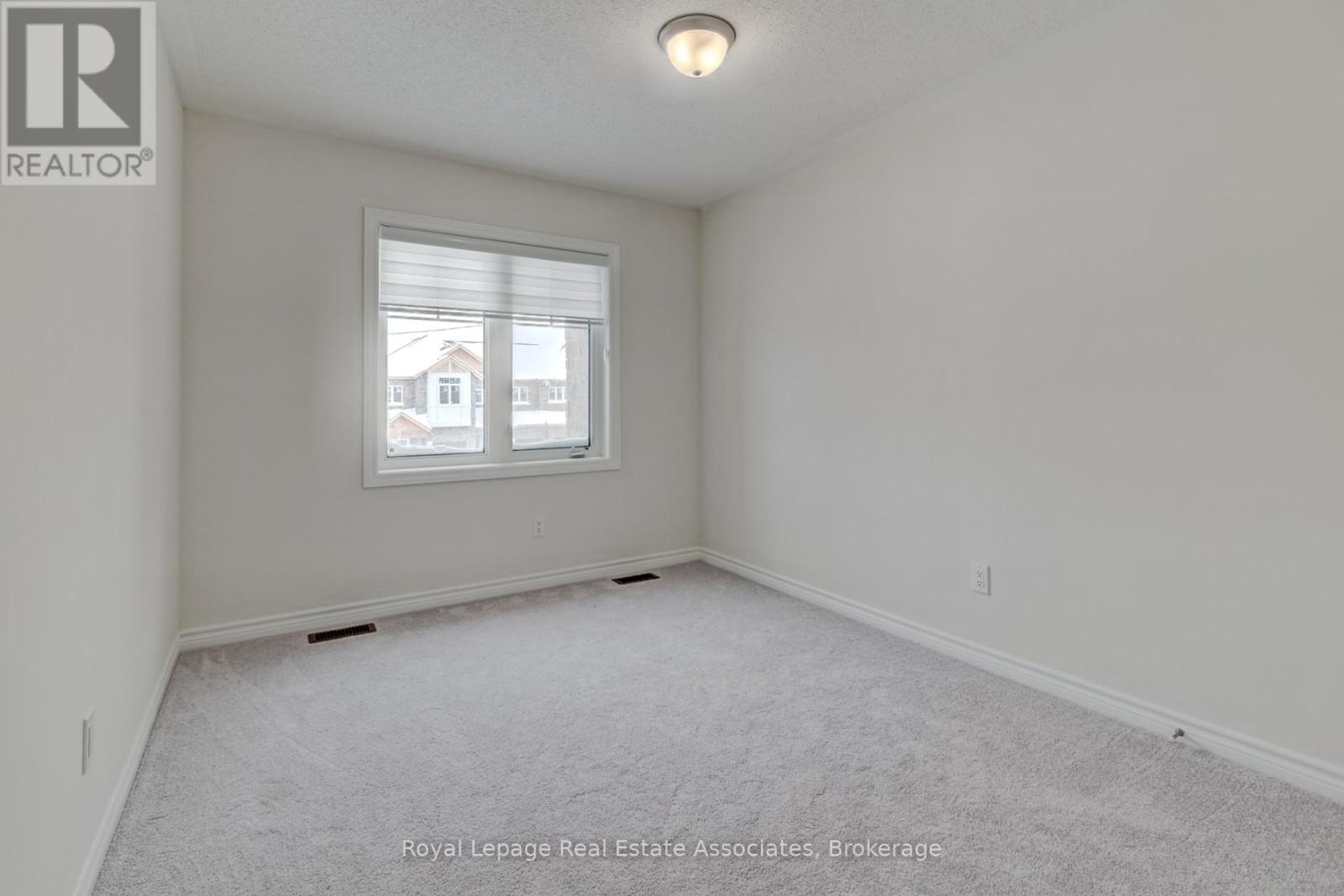 121 Sapphire Way, Thorold, Ontario  L2V 0B8 - Photo 22 - X12653732