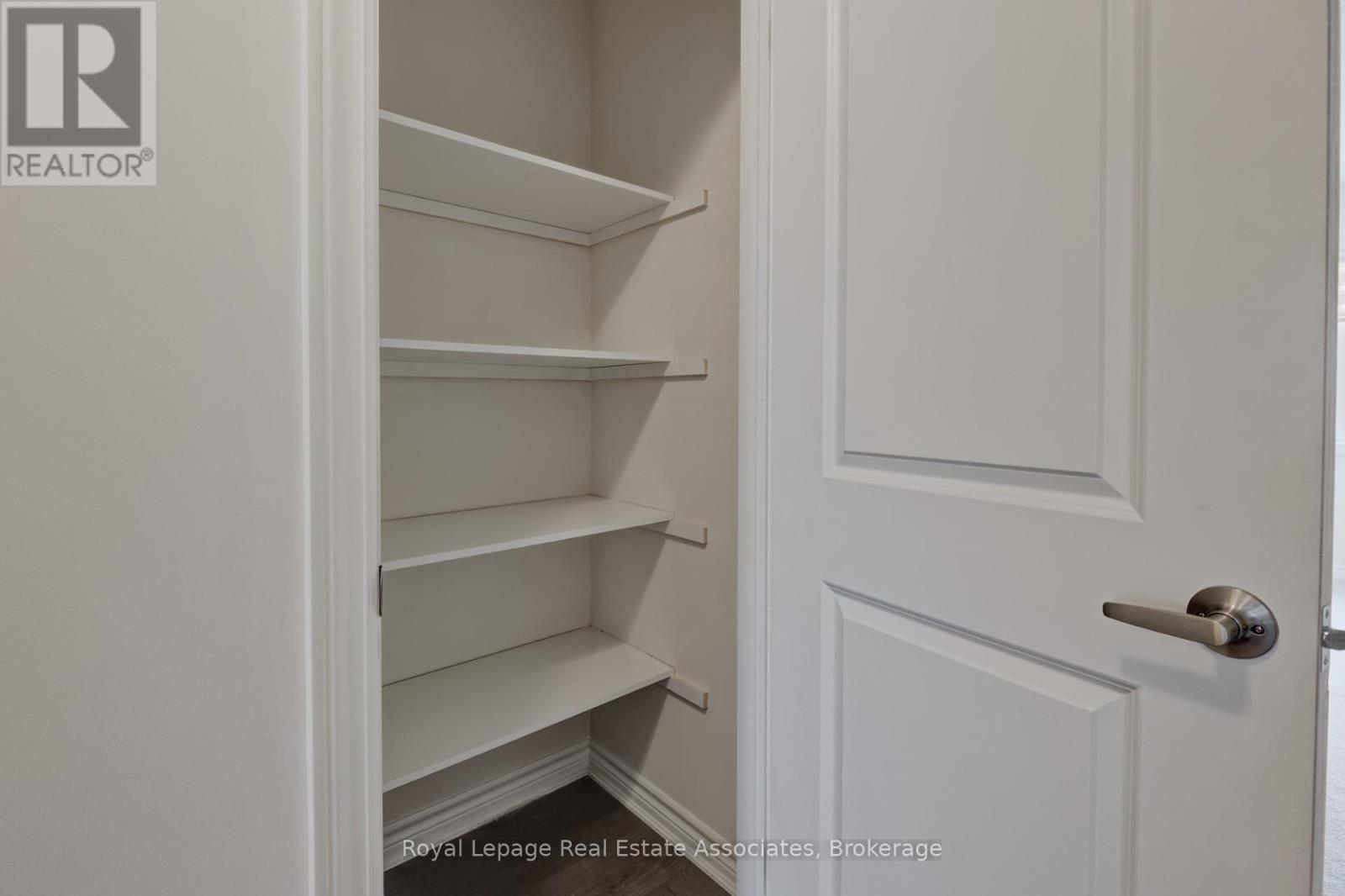 121 Sapphire Way, Thorold, Ontario  L2V 0B8 - Photo 23 - X12653732