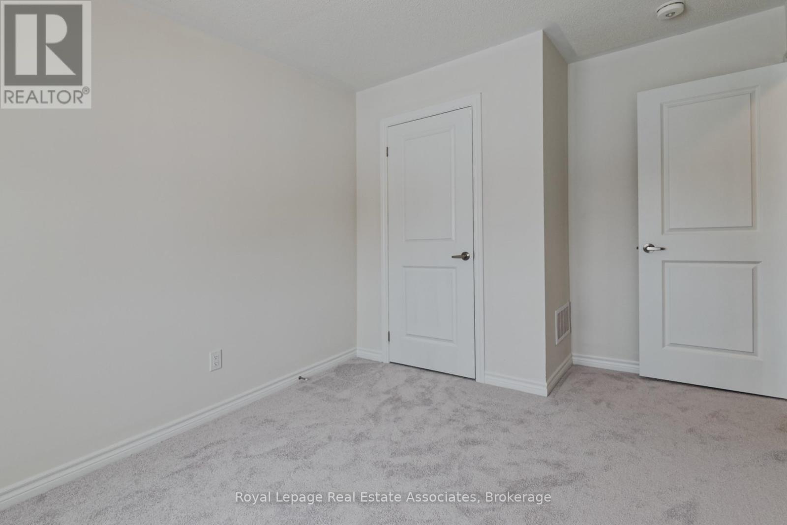 121 Sapphire Way, Thorold, Ontario  L2V 0B8 - Photo 25 - X12653732