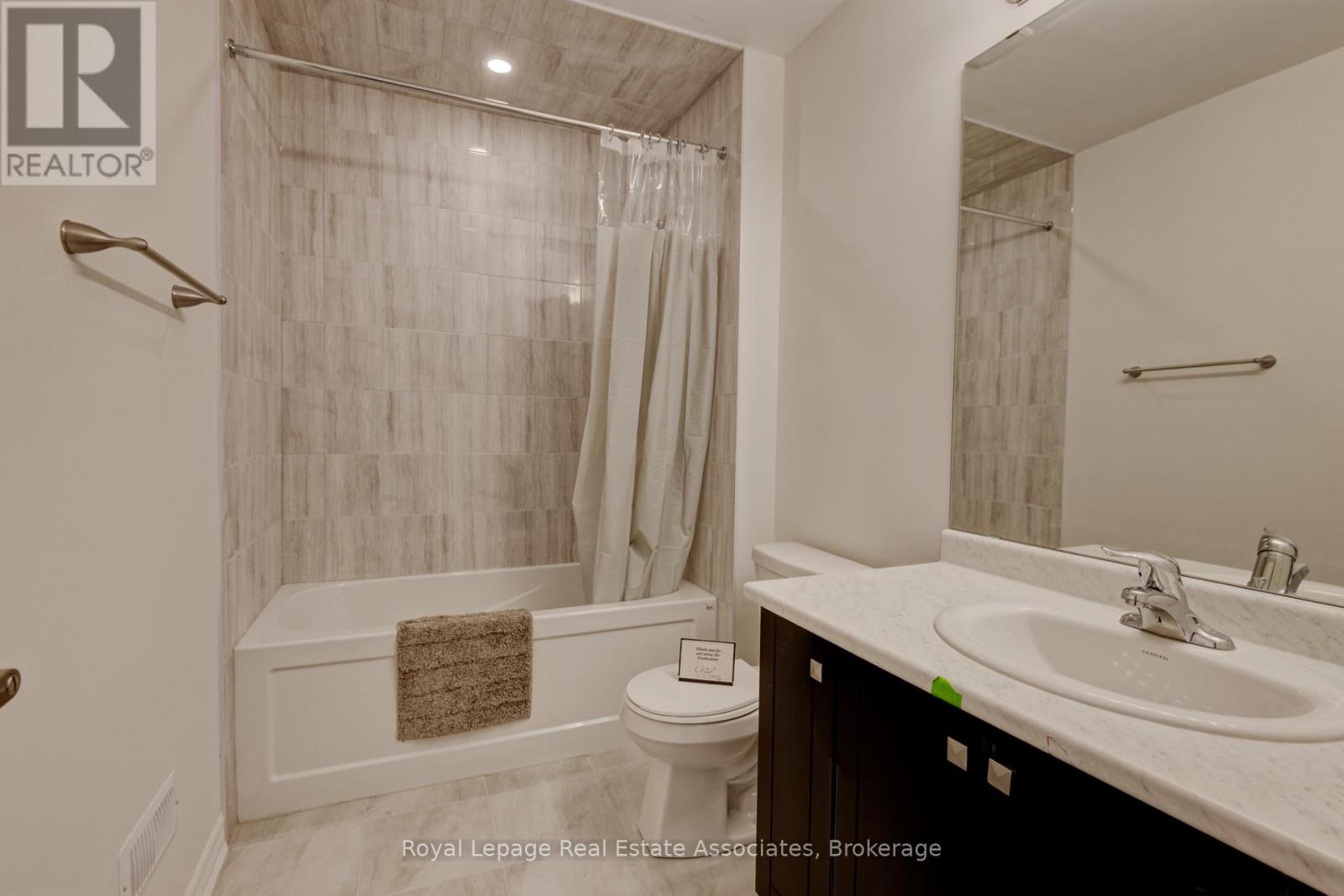 121 Sapphire Way, Thorold, Ontario  L2V 0B8 - Photo 26 - X12653732