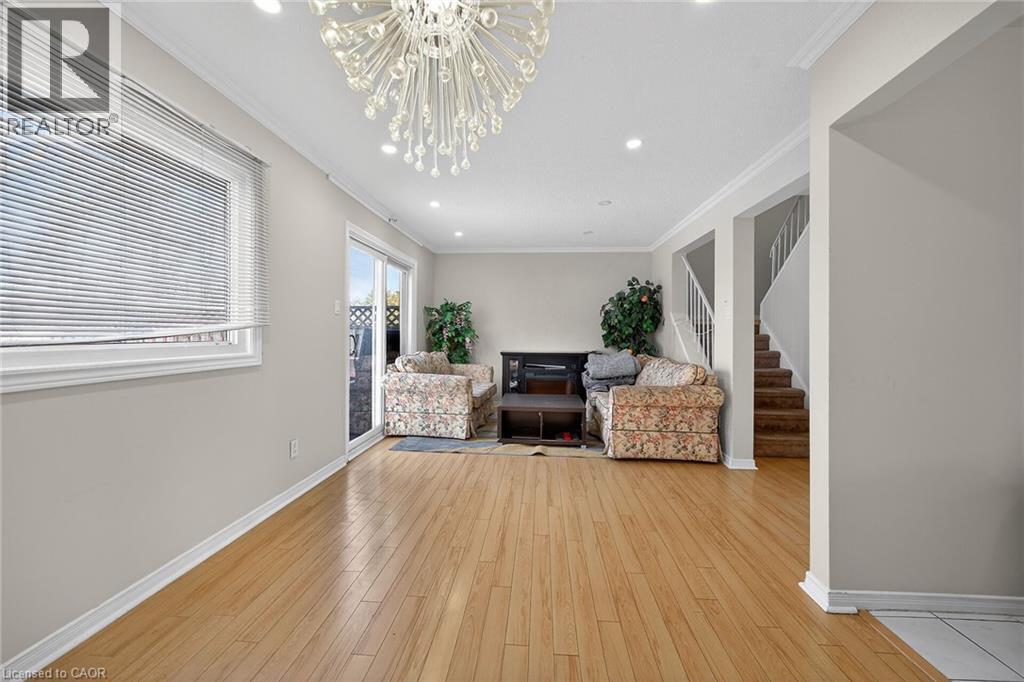 19 Hindquarter Crescent, Brampton, Ontario  L6S 2C3 - Photo 7 - 40795063