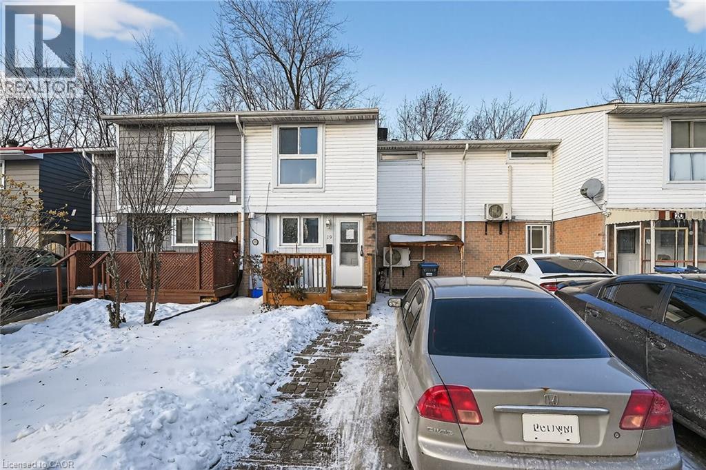 19 Hindquarter Crescent, Brampton, Ontario  L6S 2C3 - Photo 4 - 40795063