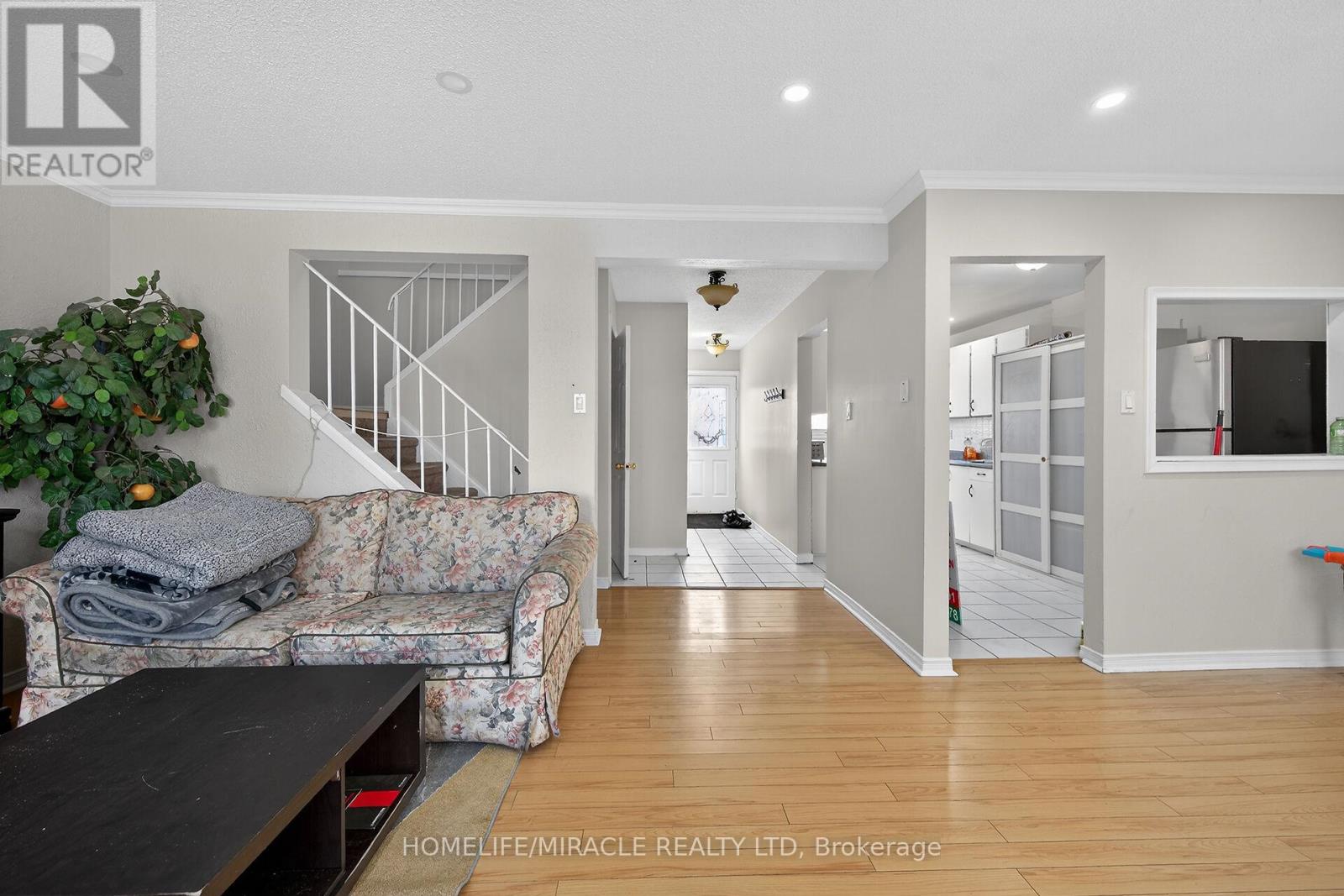 19 Hindquarter Court, Brampton (Central Park), Ontario  L6S 2C3 - Photo 17 - W12652510